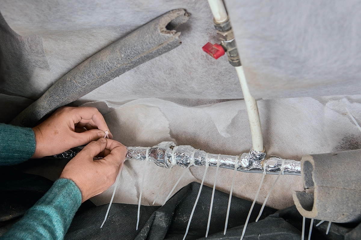 Clog Heroes - Heat Tape on Water Pipes: How It Works and When to Use It